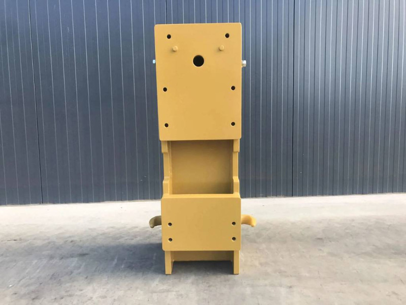 Cat 140GC - Adapterek - Építőipari gépek: 5 kép. Cat 140GC - Adapterek - Építőipari gépek: 5 kép.