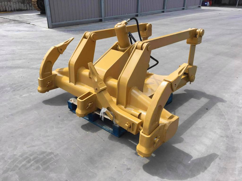 Cat D6T - Adapterek - Építőipari gépek: 4 kép. Cat D6T - Adapterek - Építőipari gépek: 4 kép.