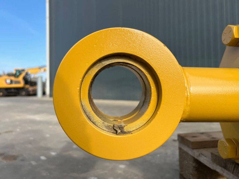 Cat D8 Cylinder - Adapterek - Építőipari gépek: 4 kép. Cat D8 Cylinder - Adapterek - Építőipari gépek: 4 kép.