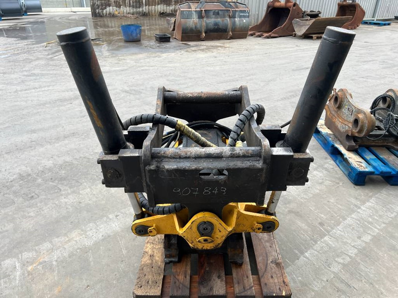 Engcon EC30-S70-S70-SS9 - Adapterek - Építőipari gépek: 5 kép. Engcon EC30-S70-S70-SS9 - Adapterek - Építőipari gépek: 5 kép.