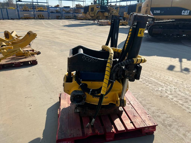 Engcon EC30-S70-S70-SS9 / S70 - Adapterek - Építőipari gépek: 4 kép. Engcon EC30-S70-S70-SS9 / S70 - Adapterek - Építőipari gépek: 4 kép.