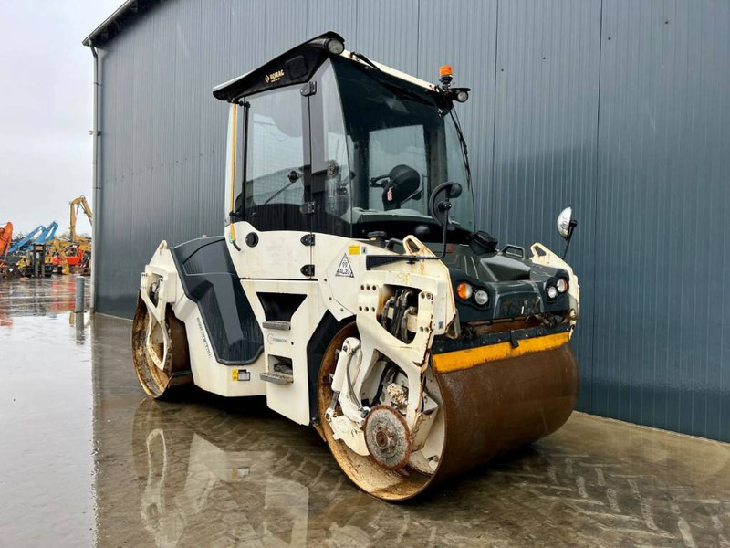 Bomag BW151AD-5 - Henger: 3 kép. Bomag BW151AD-5 - Henger: 3 kép.