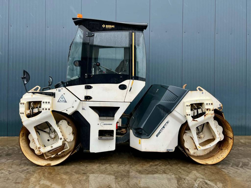 Bomag BW151AD-5 - Henger: 5 kép. Bomag BW151AD-5 - Henger: 5 kép.