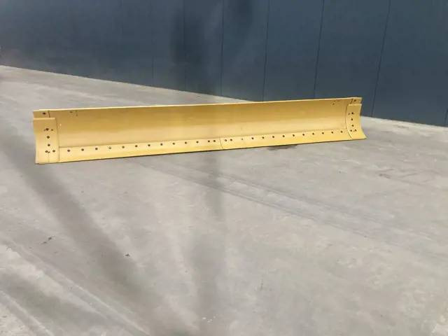 Cat 120M3 Moldboard - Tolólap - Építőipari gépek: 1 kép. Cat 120M3 Moldboard - Tolólap - Építőipari gépek: 1 kép.