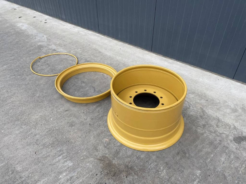 Cat 140H / 140M / 140K / 160H / 160M Rim - Gumiabroncsok és felnik - Építőipari gépek: 1 kép. Cat 140H / 140M / 140K / 160H / 160M Rim - Gumiabroncsok és felnik - Építőipari gépek: 1 kép.