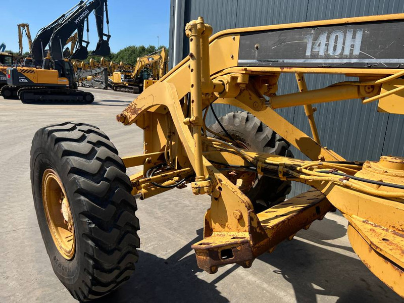 Cat 140H - Gréder: 4 kép. Cat 140H - Gréder: 4 kép.
