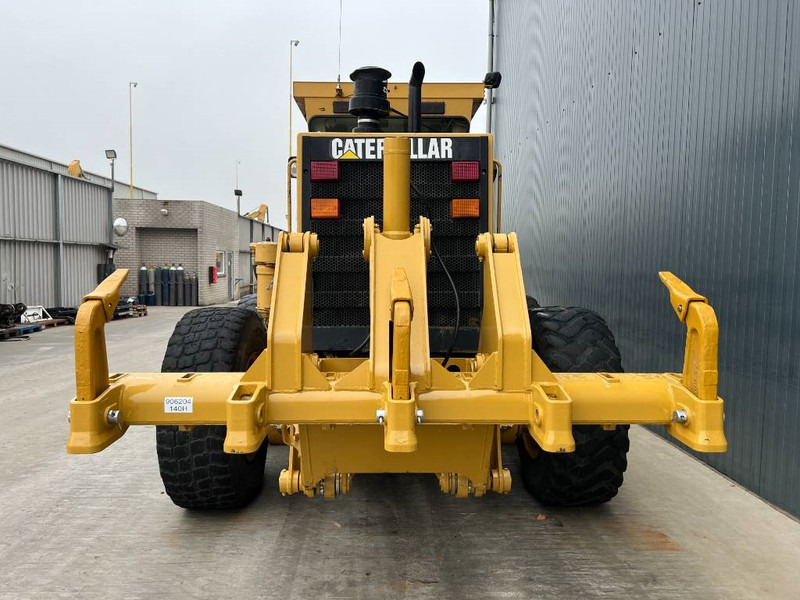 Cat 140H - Gréder: 5 kép. Cat 140H - Gréder: 5 kép.