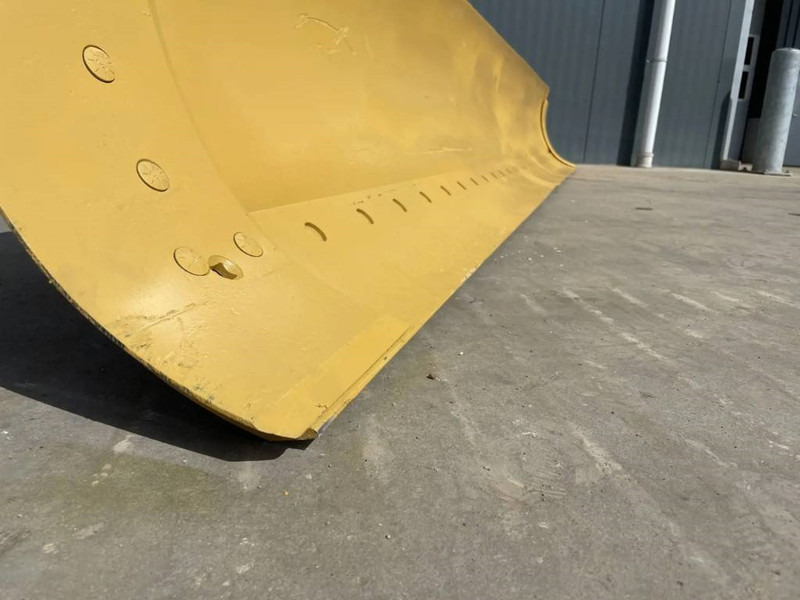 Cat 140H Moldboard - Tolólap - Építőipari gépek: 4 kép. Cat 140H Moldboard - Tolólap - Építőipari gépek: 4 kép.