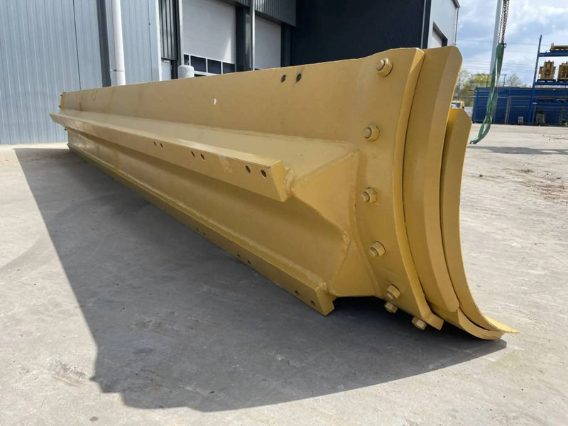 Cat 140K Moldboard - Tolólap - Építőipari gépek: 5 kép. Cat 140K Moldboard - Tolólap - Építőipari gépek: 5 kép.