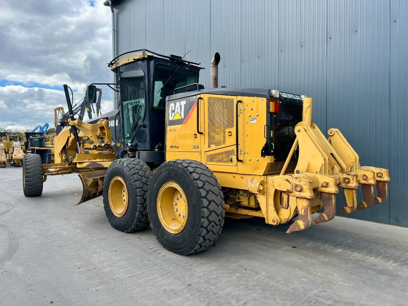 Cat 140M - Gréder: 3 kép. Cat 140M - Gréder: 3 kép.