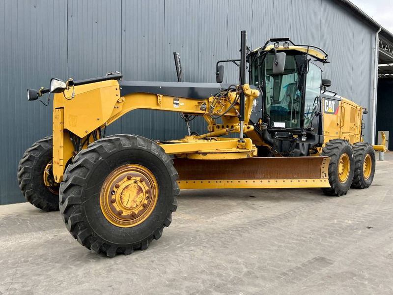 Cat 140M2 AWD - Gréder: 1 kép. Cat 140M2 AWD - Gréder: 1 kép.