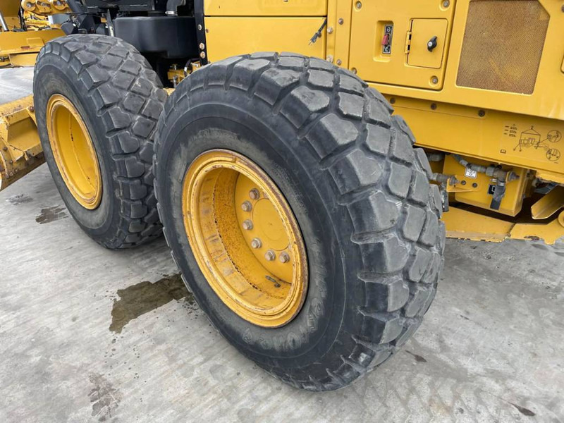 Gréder Cat 140M3 AWD: 11 kép.