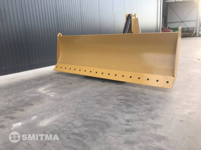 Cat 160M2 - Tolólap - Építőipari gépek: 4 kép. Cat 160M2 - Tolólap - Építőipari gépek: 4 kép.