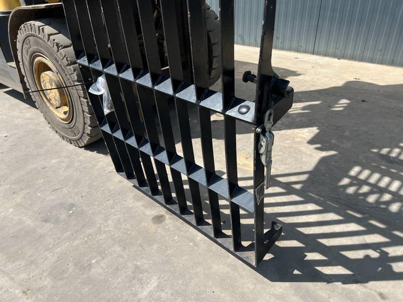 Cat 313E / 320F / 323E / 325F / 329E / 330F / 336E / 3 - Fülke és belső tér - Építőipari gépek: 5 kép. Cat 313E / 320F / 323E / 325F / 329E / 330F / 336E / 3 - Fülke és belső tér - Építőipari gépek: 5 kép.