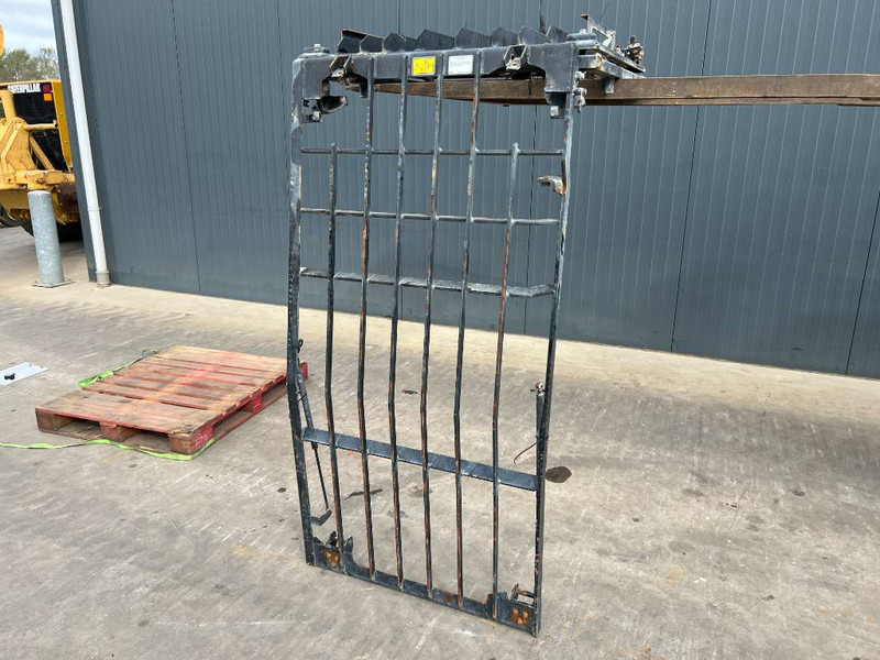 Cat 313E / M315F / 320F / 323E / 325F / 329E / 330F / - Fülke és belső tér - Építőipari gépek: 1 kép. Cat 313E / M315F / 320F / 323E / 325F / 329E / 330F / - Fülke és belső tér - Építőipari gépek: 1 kép.