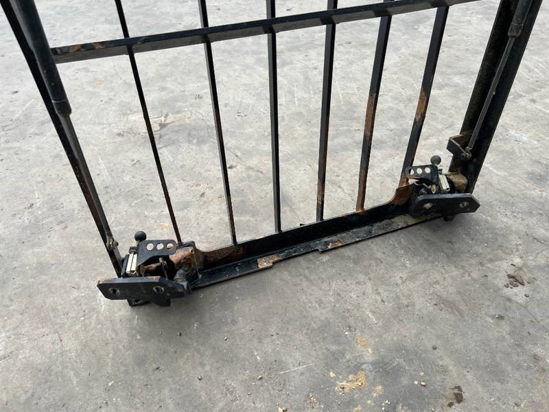 Cat 313E / M315F / 320F / 323E / 325F / 329E / 330F / - Fülke és belső tér - Építőipari gépek: 5 kép. Cat 313E / M315F / 320F / 323E / 325F / 329E / 330F / - Fülke és belső tér - Építőipari gépek: 5 kép.