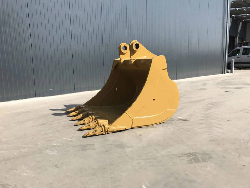 Cat 320C 1.40m - Kanál - Építőipari gépek: 4 kép. Cat 320C 1.40m - Kanál - Építőipari gépek: 4 kép.