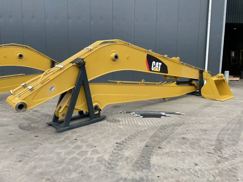 Cat 320D 15m Set Long Reach Equipment - Tolólap - Építőipari gépek: 3 kép. Cat 320D 15m Set Long Reach Equipment - Tolólap - Építőipari gépek: 3 kép.