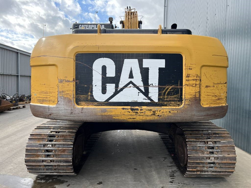 Cat 320D L - Lánctalpas kotró: 4 kép. Cat 320D L - Lánctalpas kotró: 4 kép.