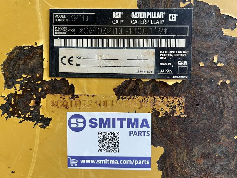 Cat 321D LCR - Lánctalpas kotró: 3 kép. Cat 321D LCR - Lánctalpas kotró: 3 kép.