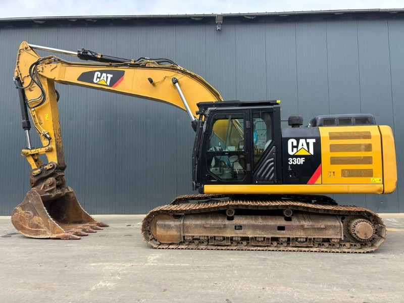 Cat 330F L - Lánctalpas kotró: 5 kép. Cat 330F L - Lánctalpas kotró: 5 kép.