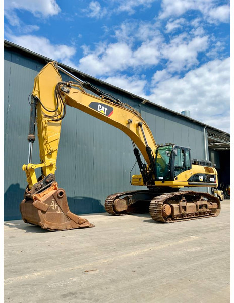 Cat 336D L - Lánctalpas kotró: 1 kép. Cat 336D L - Lánctalpas kotró: 1 kép.