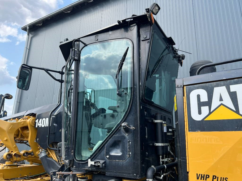 Cat 740B - Csuklós dömper: 5 kép. Cat 740B - Csuklós dömper: 5 kép.