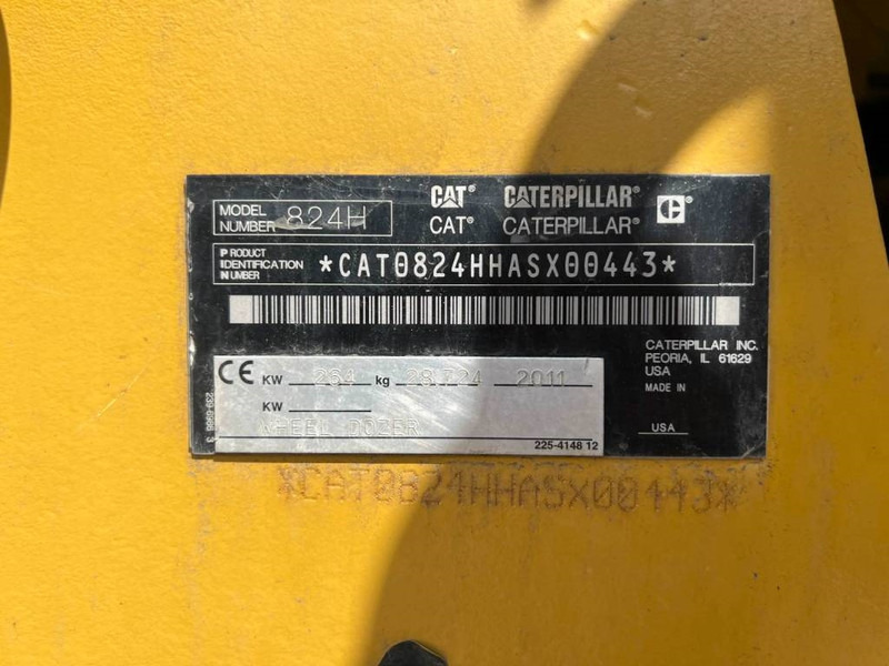 Buldózer Cat 824H: 7 kép.