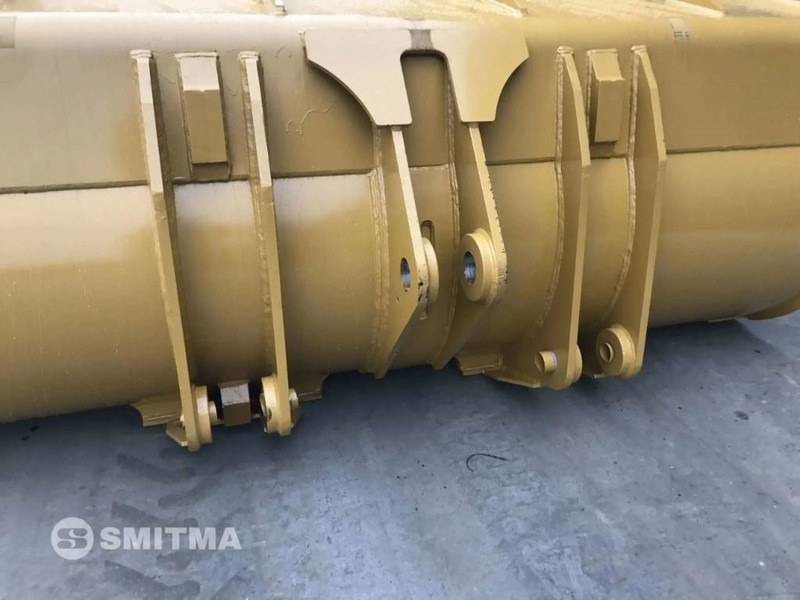 Új Kanál - Építőipari gépek Cat 972K: 8 kép.