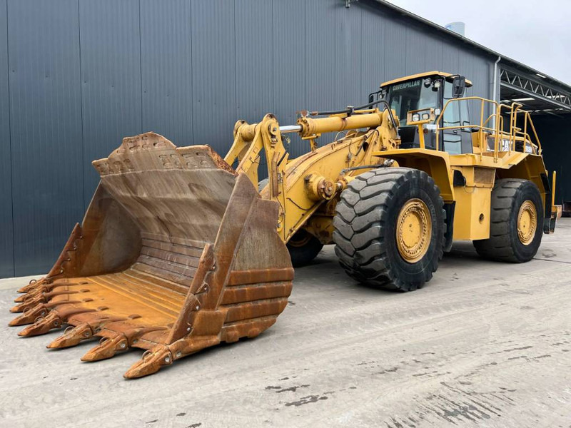 Cat 988H - Gumikerekes homlokrakodó: 1 kép. Cat 988H - Gumikerekes homlokrakodó: 1 kép.