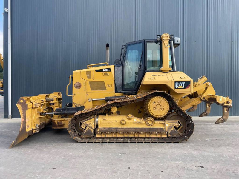 Cat D6N XL - Buldózer: 5 kép. Cat D6N XL - Buldózer: 5 kép.