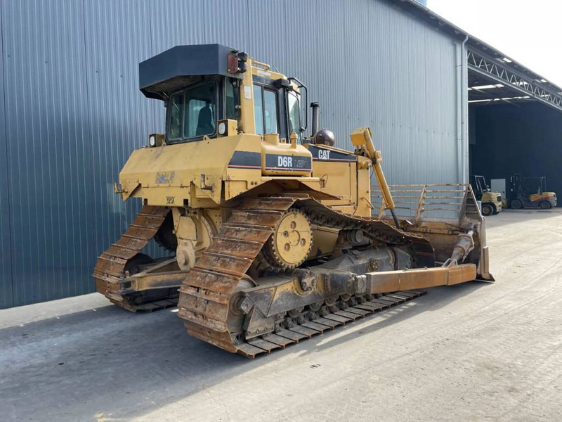 Cat D6R LGP - Buldózer: 4 kép. Cat D6R LGP - Buldózer: 4 kép.