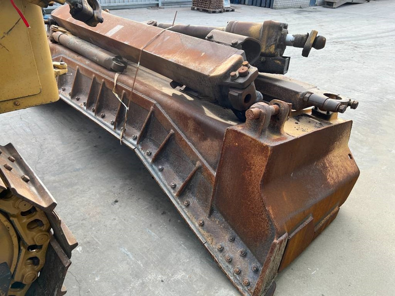 Cat D7G - Gréder: 5 kép. Cat D7G - Gréder: 5 kép.