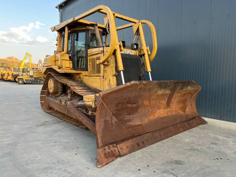 Cat D7H - Buldózer: 4 kép. Cat D7H - Buldózer: 4 kép.