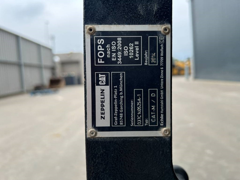 Cat M313D / M315D / M316D / M318D / M322D / M325D - Fülke és belső tér - Építőipari gépek: 5 kép. Cat M313D / M315D / M316D / M318D / M322D / M325D - Fülke és belső tér - Építőipari gépek: 5 kép.