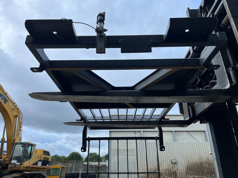 Doosan DX180 / DX225 - Fülke és belső tér - Építőipari gépek: 5 kép. Doosan DX180 / DX225 - Fülke és belső tér - Építőipari gépek: 5 kép.