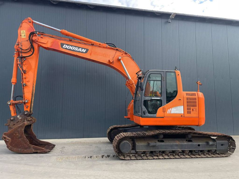 Doosan DX235LCR - Lánctalpas kotró: 5 kép. Doosan DX235LCR - Lánctalpas kotró: 5 kép.