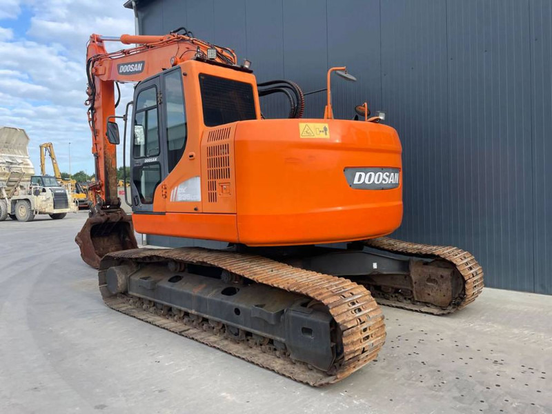 Doosan DX235LCR - Lánctalpas kotró: 2 kép. Doosan DX235LCR - Lánctalpas kotró: 2 kép.