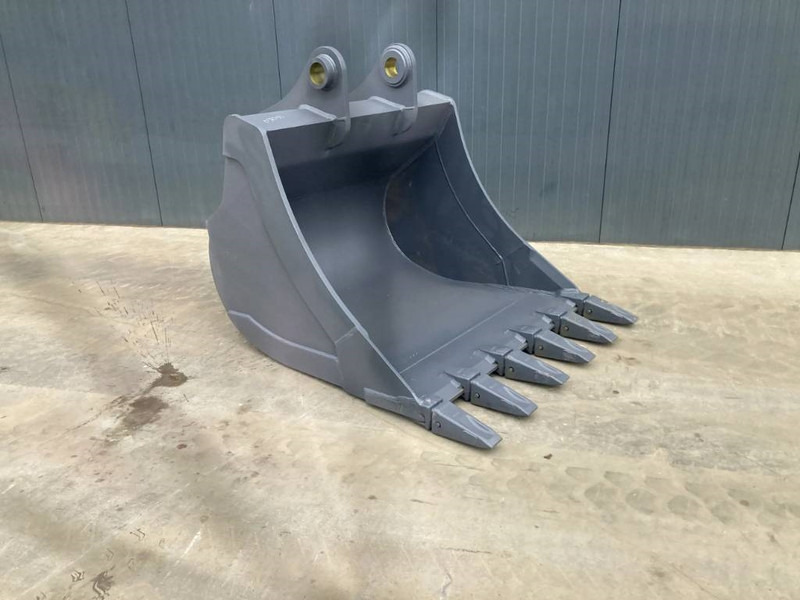 Hitachi ZX280 - Kanál - Építőipari gépek: 2 kép. Hitachi ZX280 - Kanál - Építőipari gépek: 2 kép.