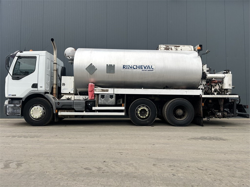 Renault Rincheval - 12.000 Liter - Bitumenszóró: 3 kép. Renault Rincheval - 12.000 Liter - Bitumenszóró: 3 kép.