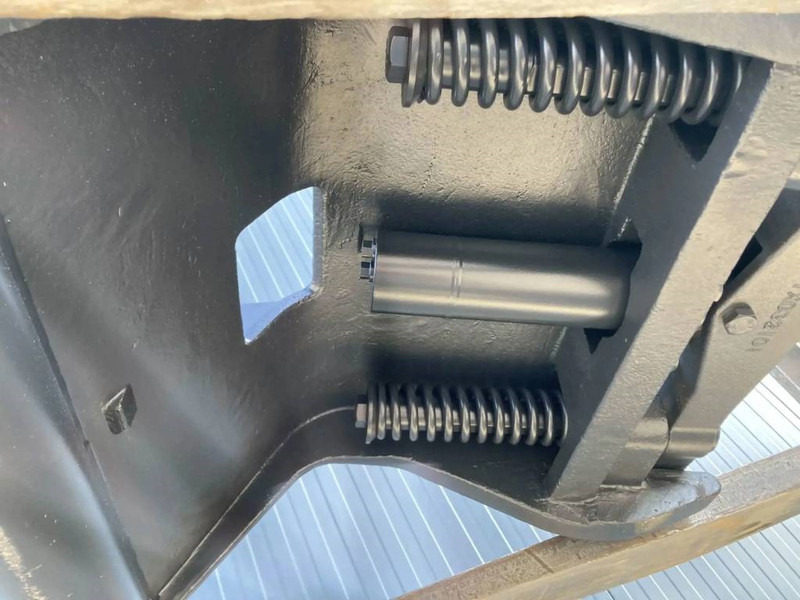 Smitma CW40 - EC300 - Gyorscsatlakozó - Építőipari gépek: 4 kép. Smitma CW40 - EC300 - Gyorscsatlakozó - Építőipari gépek: 4 kép.