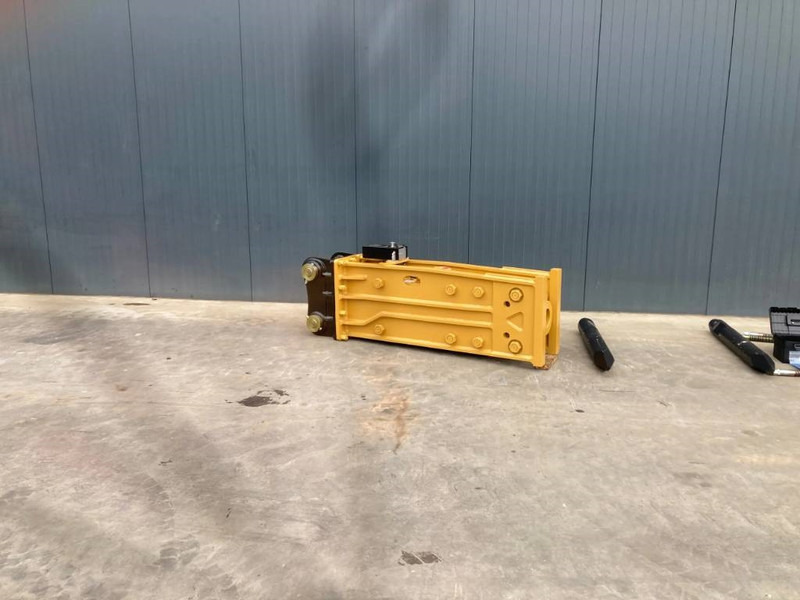 Smitma S140 / Caterpillar 320 / 323 - Volvo EC210 - Hidraulikus törőfej - Építőipari gépek: 3 kép. Smitma S140 / Caterpillar 320 / 323 - Volvo EC210 - Hidraulikus törőfej - Építőipari gépek: 3 kép.