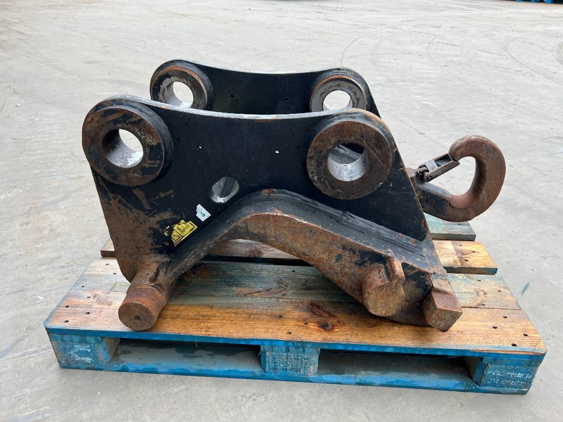 Verachtert CW45 - 330F - Gyorscsatlakozó - Építőipari gépek: 4 kép. Verachtert CW45 - 330F - Gyorscsatlakozó - Építőipari gépek: 4 kép.