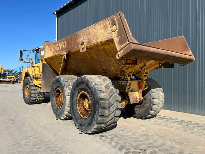 Volvo A30E - Csuklós dömper: 2 kép. Volvo A30E - Csuklós dömper: 2 kép.