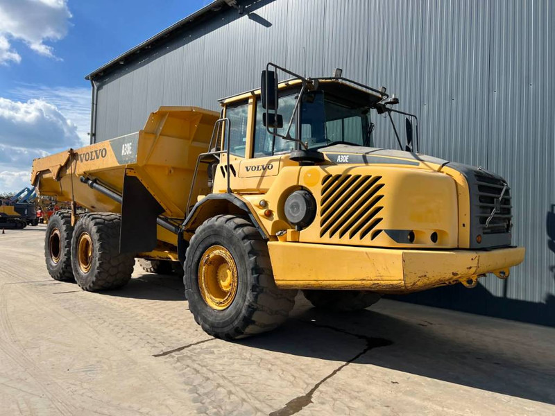 Volvo A30E - Csuklós dömper: 3 kép. Volvo A30E - Csuklós dömper: 3 kép.
