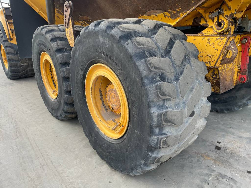 Volvo A30F - Csuklós dömper: 4 kép. Volvo A30F - Csuklós dömper: 4 kép.