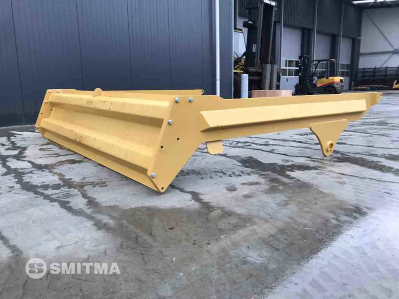 Volvo A35F - Emelőhátfal - Építőipari gépek: 4 kép. Volvo A35F - Emelőhátfal - Építőipari gépek: 4 kép.