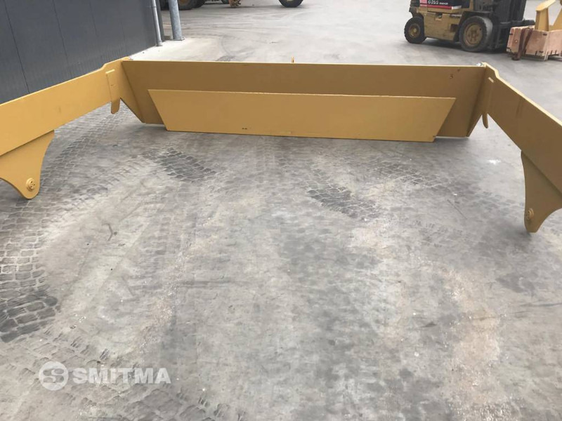 Volvo A40E - Emelőhátfal - Építőipari gépek: 3 kép. Volvo A40E - Emelőhátfal - Építőipari gépek: 3 kép.