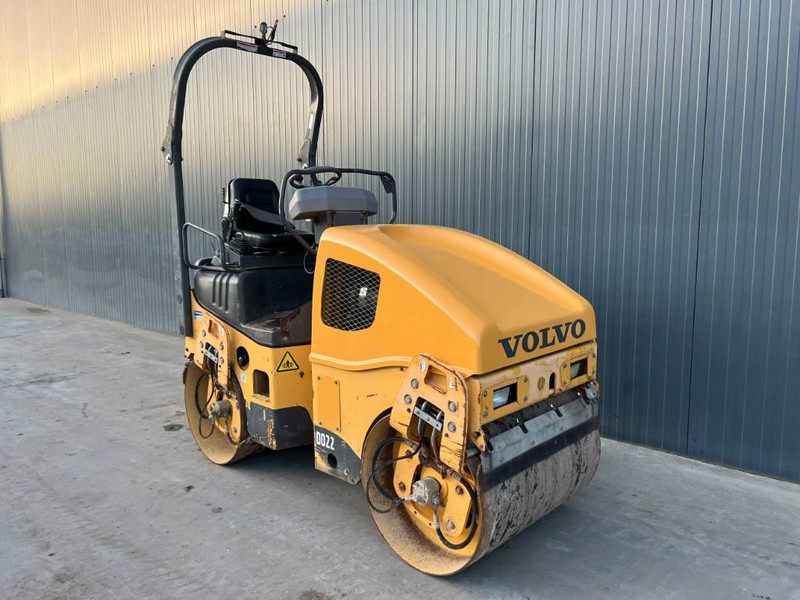 Volvo DD22 - Henger: 3 kép. Volvo DD22 - Henger: 3 kép.