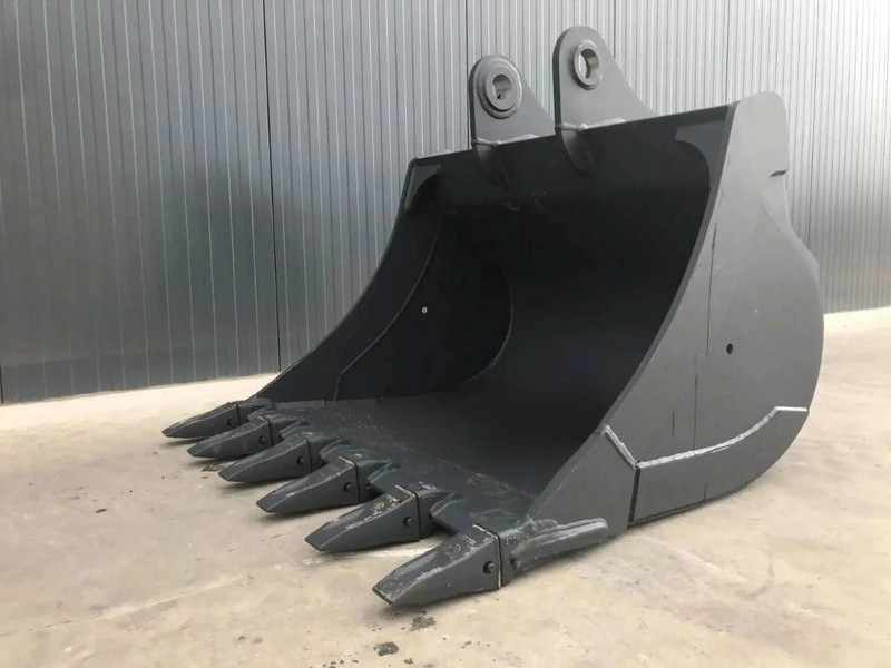 Volvo EC210 - Kanál - Építőipari gépek: 4 kép. Volvo EC210 - Kanál - Építőipari gépek: 4 kép.